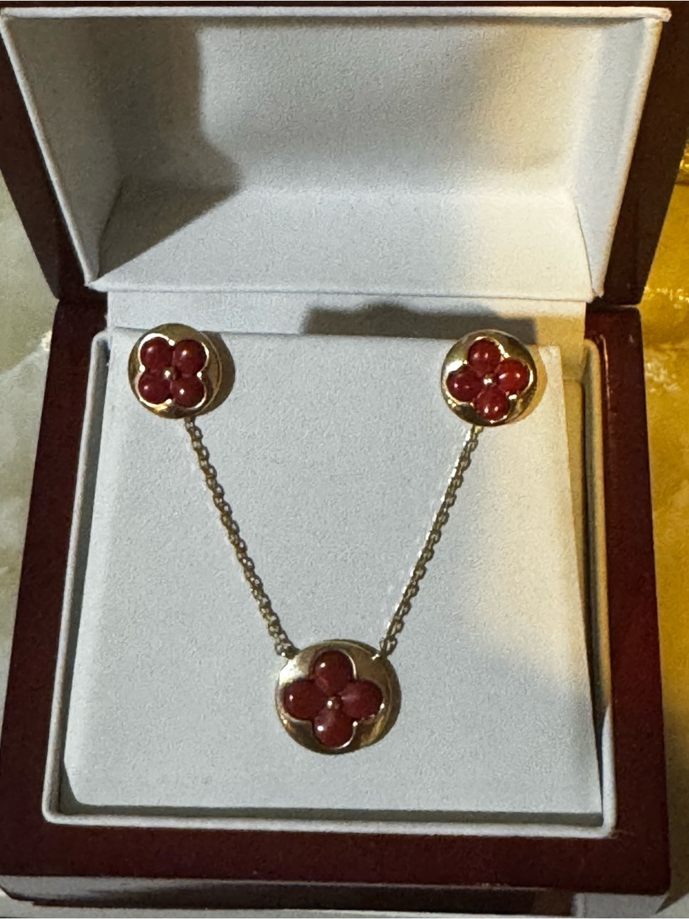 14k gold Red Flower Pendant Necklace and Stud Earrings Set